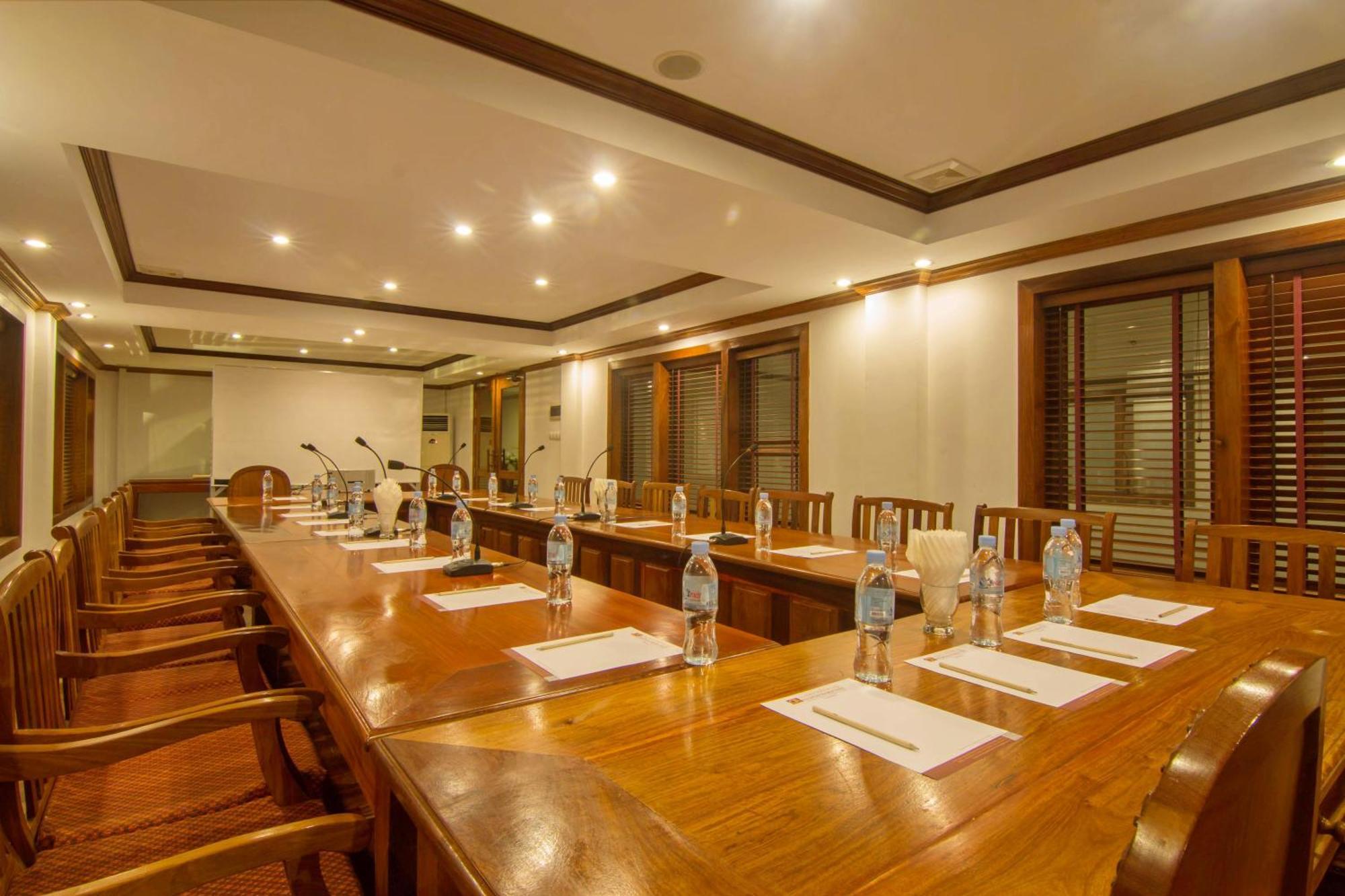 Cheathata Cta Hotel Siem Reap Esterno foto